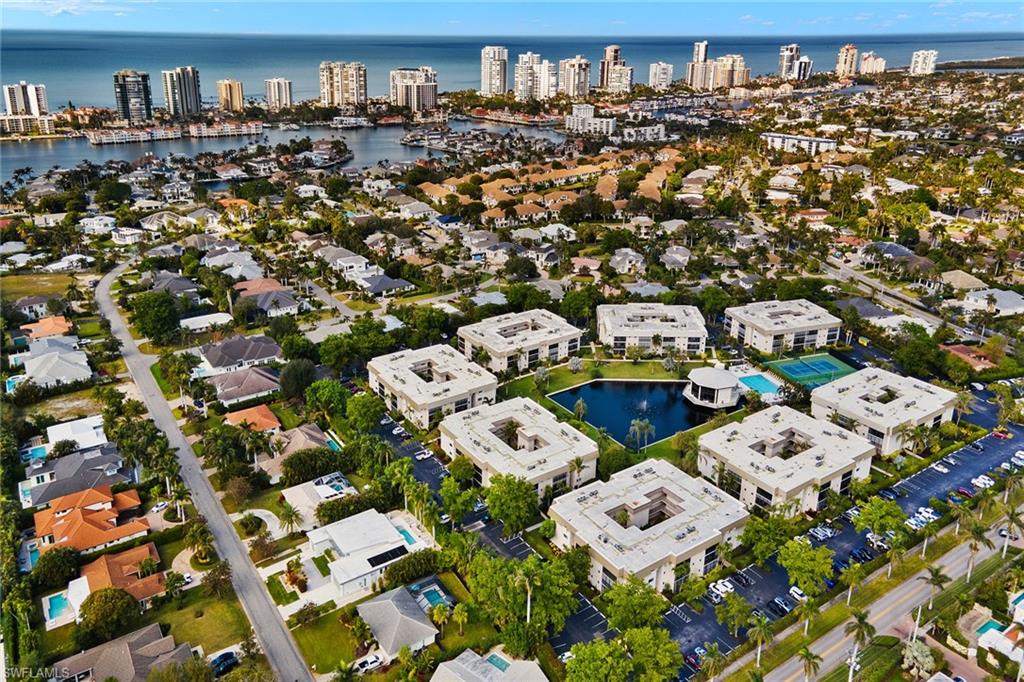 HIDDEN LAKE VILLAS - Residential