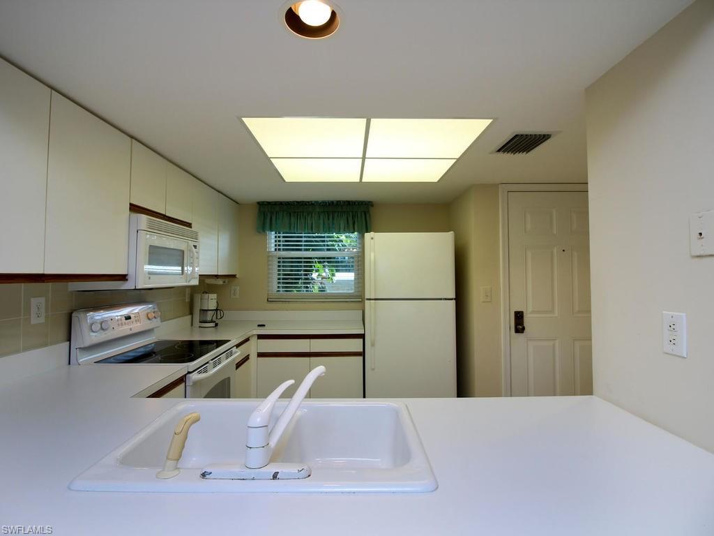 ESSEX OF MARCO ISLAND - Residential