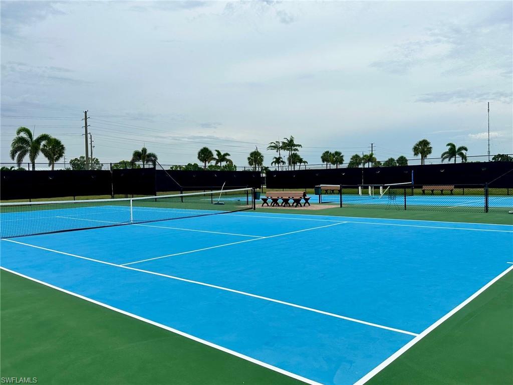 BAYSIDE ESTATES - Land