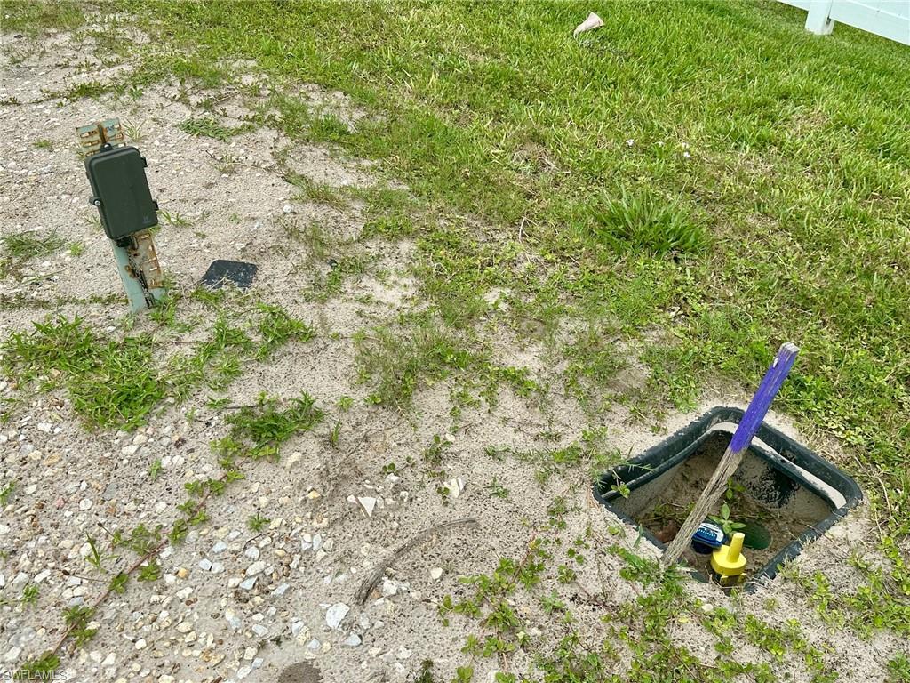 BAYSIDE ESTATES - Land