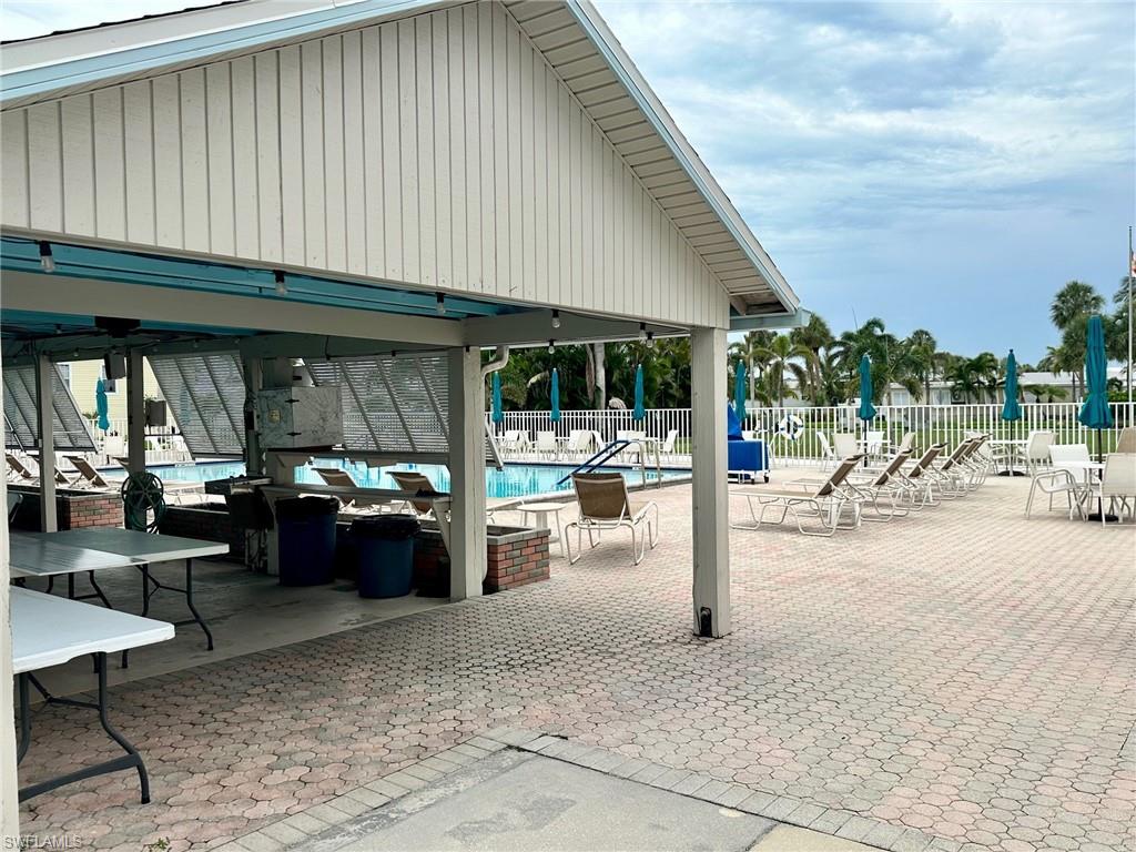 BAYSIDE ESTATES - Land