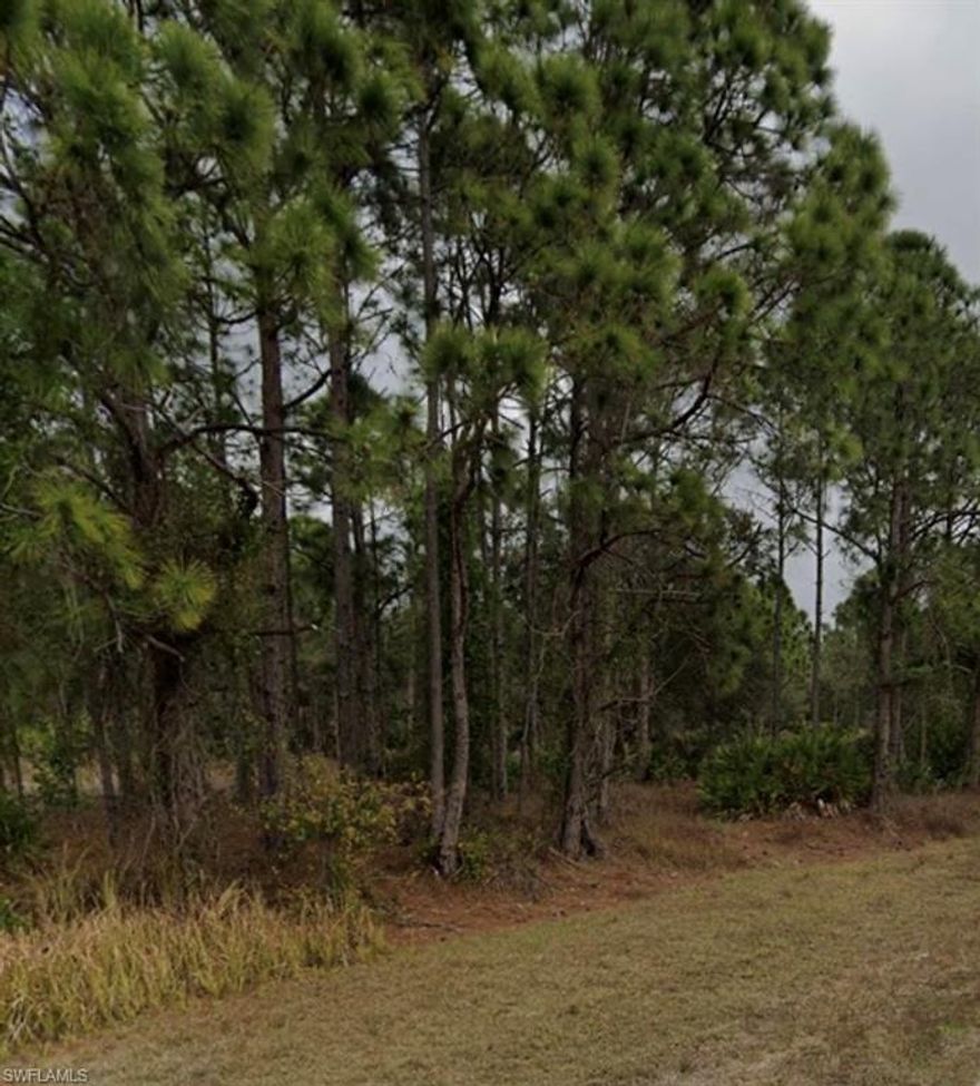 Come and build your next home! Centrally located, close to I-75 & US-41, 10 minutes to Cape Coral and 10 minutes to Punta Gorda downtown.