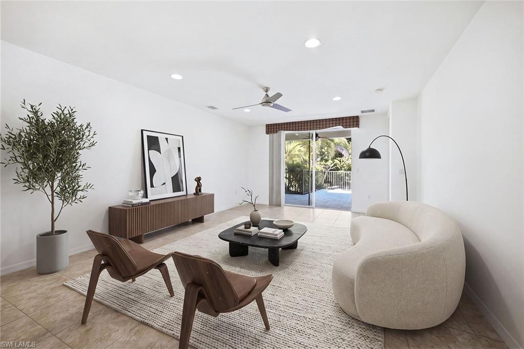 14943 Edgewater CIR