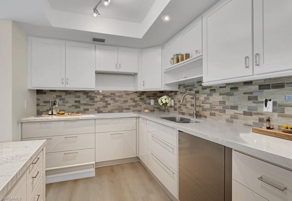 HARBOR LAKES OF NAPLES - Residential