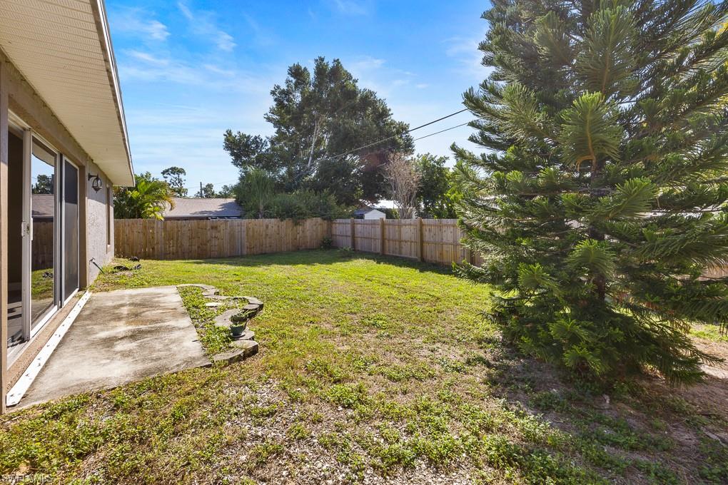 FORT MYERS SHORES - Residential