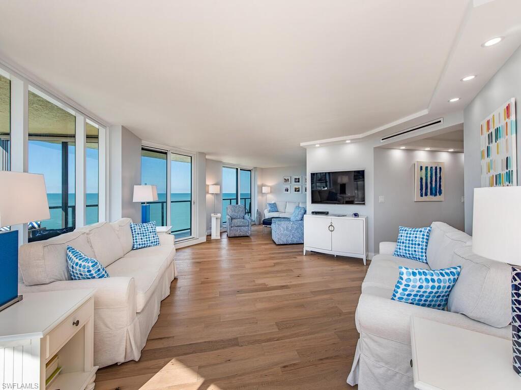 MERIDIAN CLUB - Residential