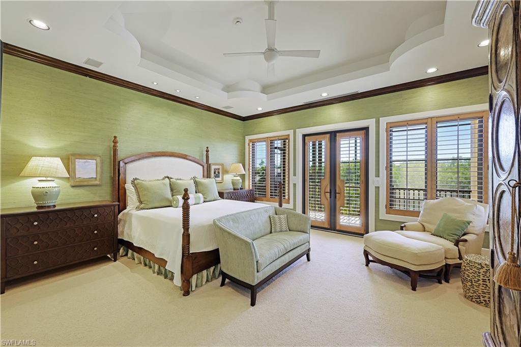 SOUTHPOINTE YACHT CLUB - Residential