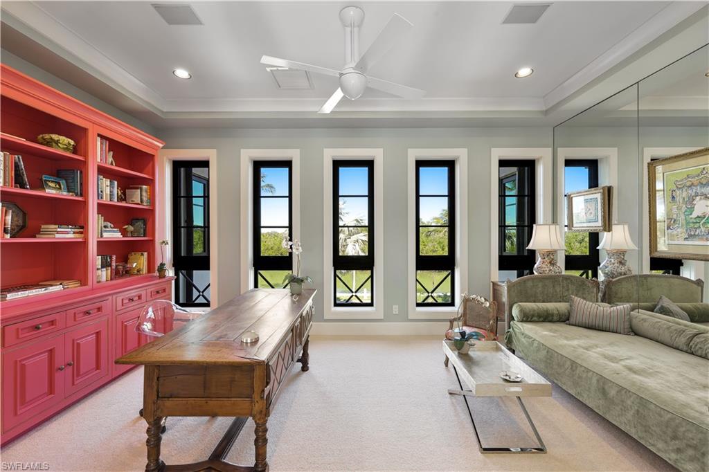 SOUTHPOINTE YACHT CLUB - Residential