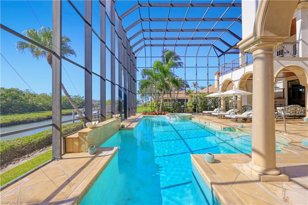 SOUTHPOINTE YACHT CLUB - Residential