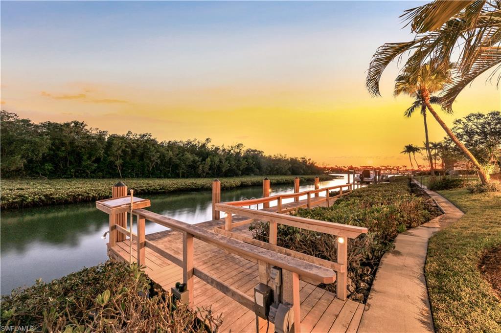 SOUTHPOINTE YACHT CLUB - Residential