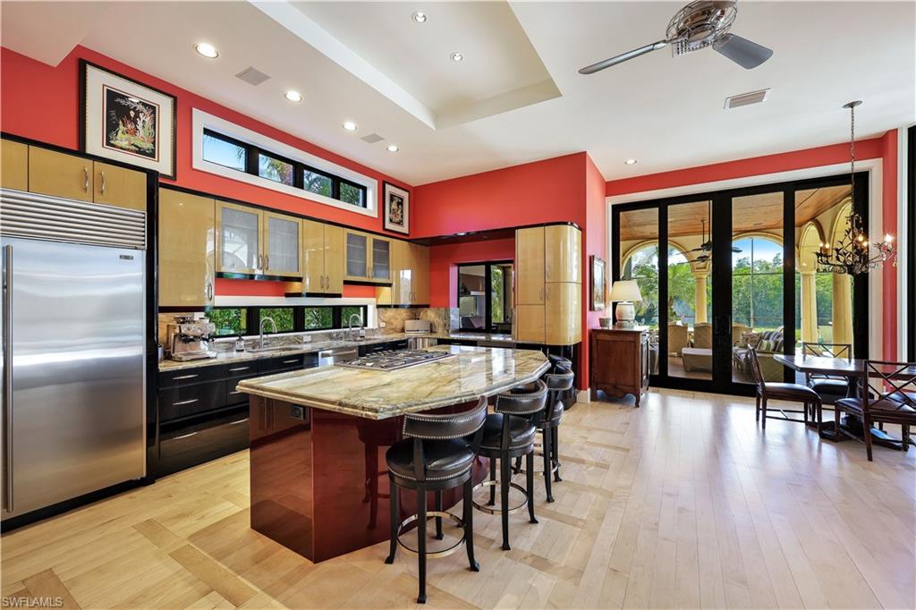 SOUTHPOINTE YACHT CLUB - Residential