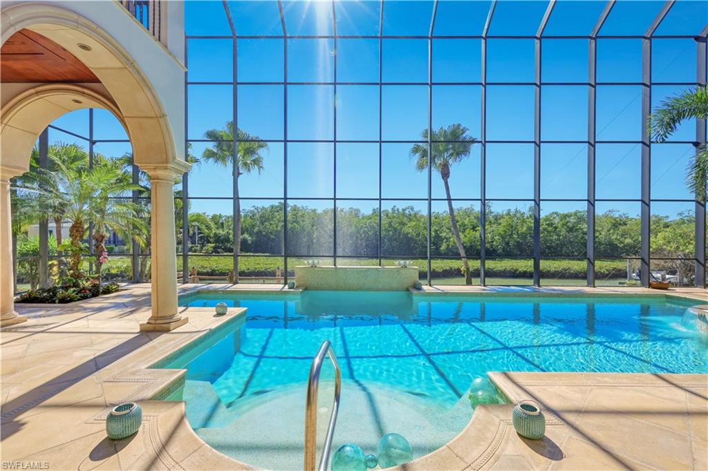 SOUTHPOINTE YACHT CLUB - Residential