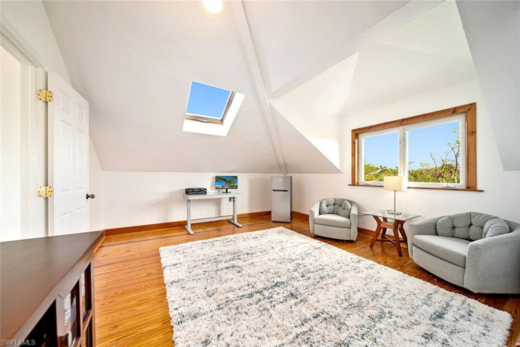 SANIBEL BAYOUS - Residential