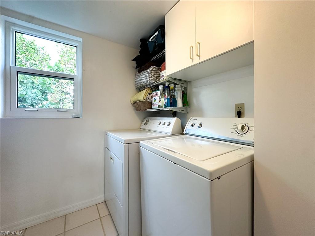 SANIBEL BAYOUS - Residential