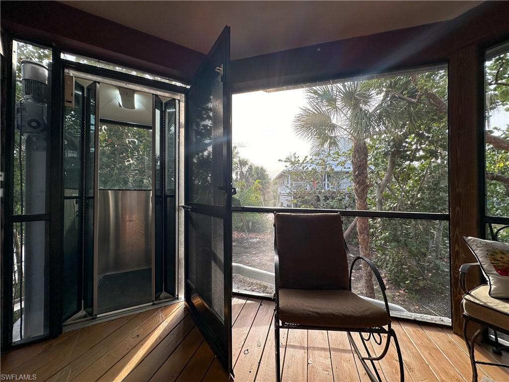 SANIBEL BAYOUS - Residential