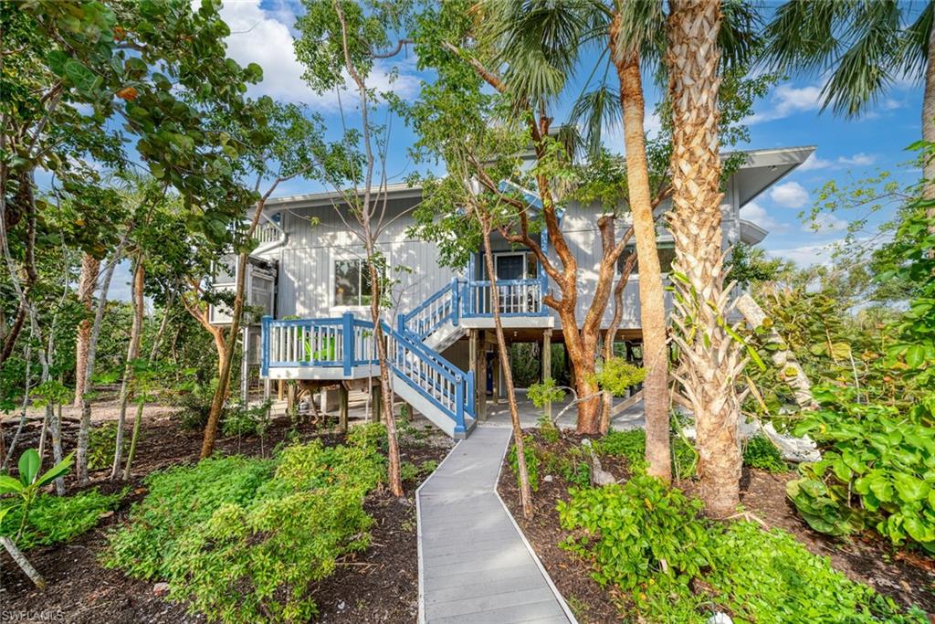 SANIBEL BAYOUS - Residential