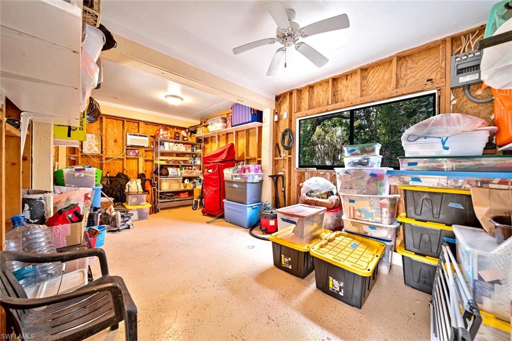 SANIBEL BAYOUS - Residential