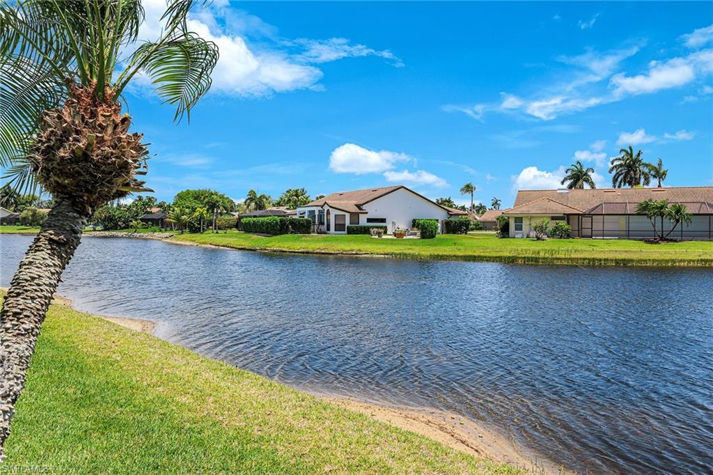 VANDERBILT LAKES - Residential