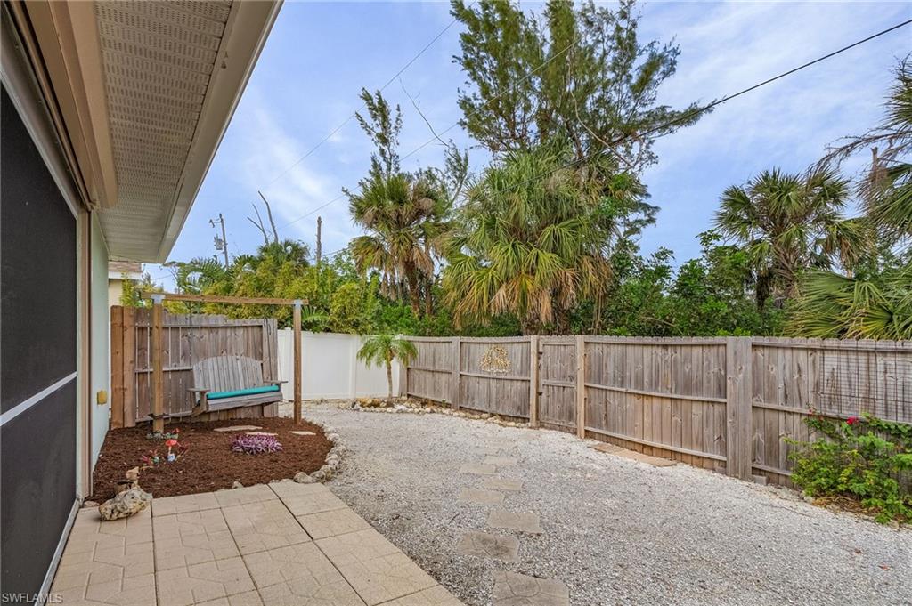 MANATEE BAY UNRECORDED SUBDIVISION - Residential