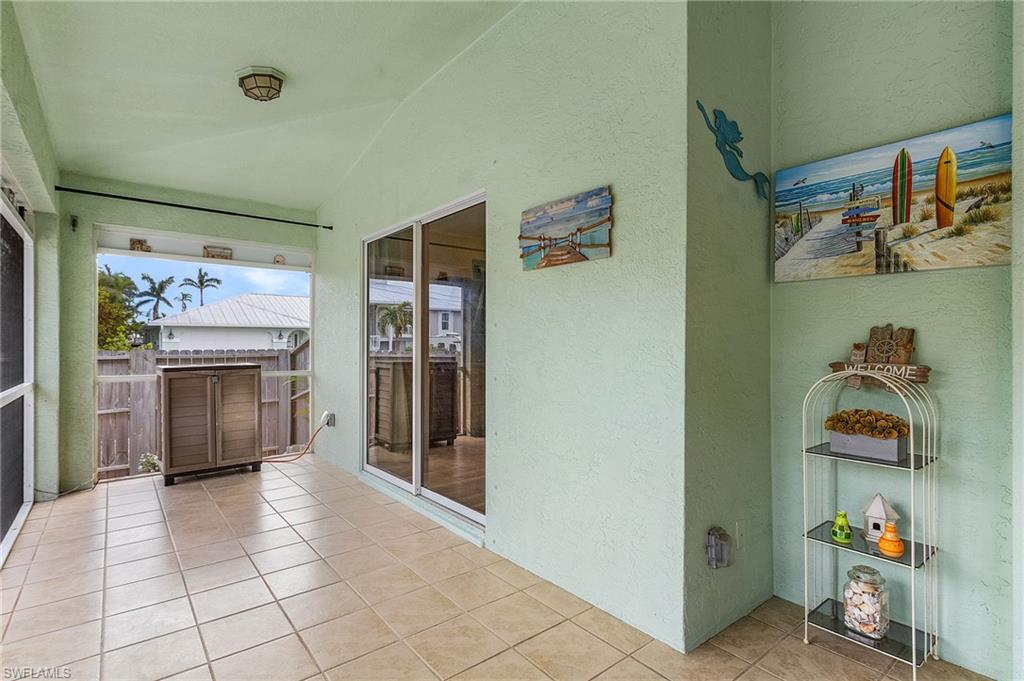 MANATEE BAY UNRECORDED SUBDIVISION - Residential