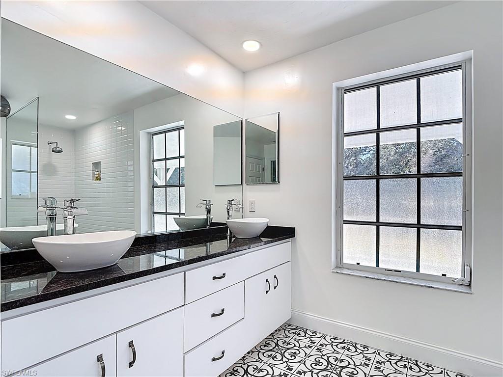 RIVERBEND ESTATES - Residential