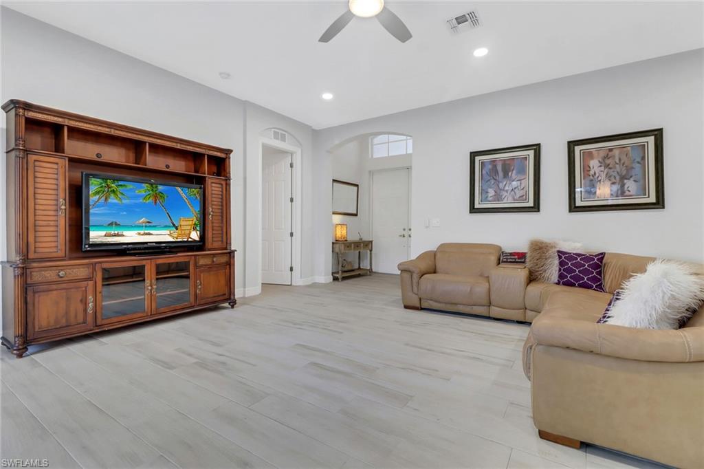 ESTERO VERDE - Residential Lease