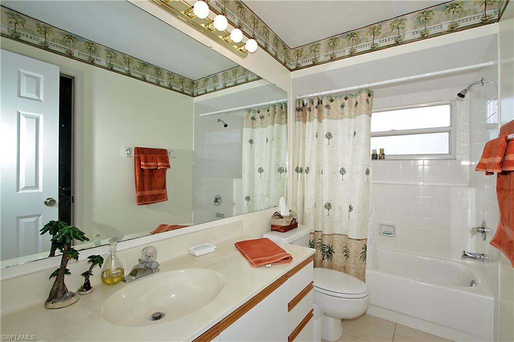 VILLAGES AT COUNTRY CREEK - Residential