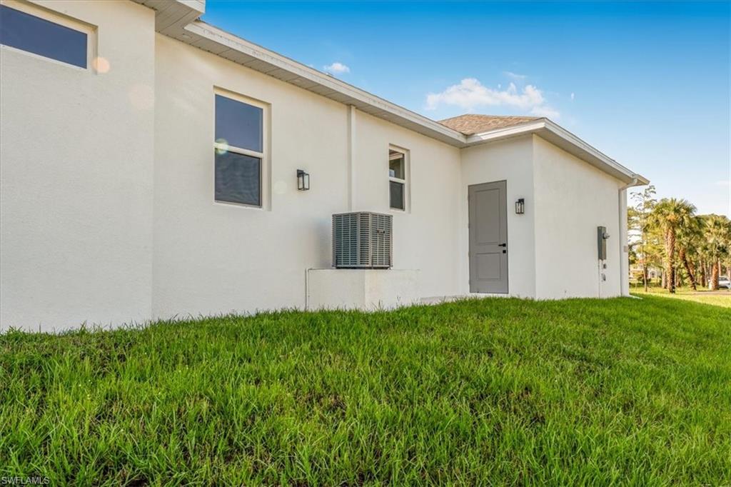 GOLDEN GATE ESTATES - Residential