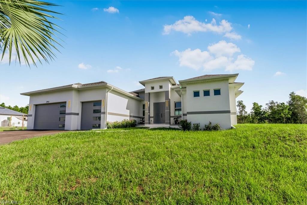 GOLDEN GATE ESTATES - Residential