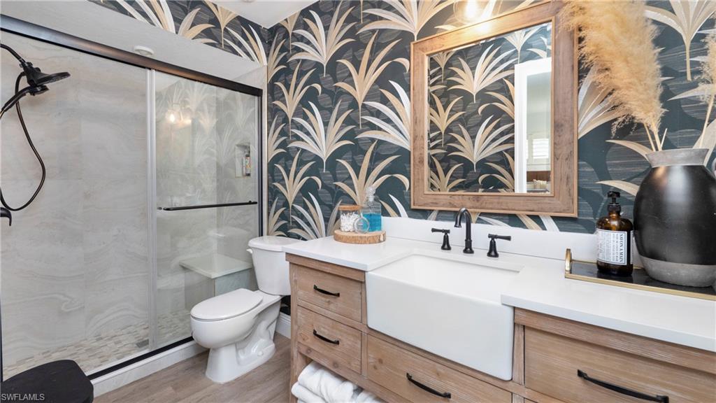 ROYAL ARMS VILLAS - Residential