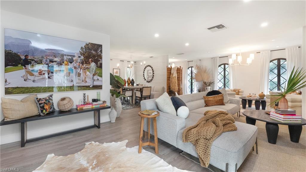 ROYAL ARMS VILLAS - Residential