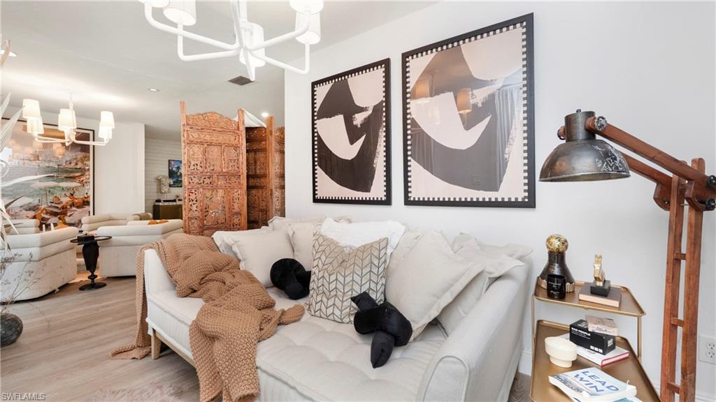 ROYAL ARMS VILLAS - Residential