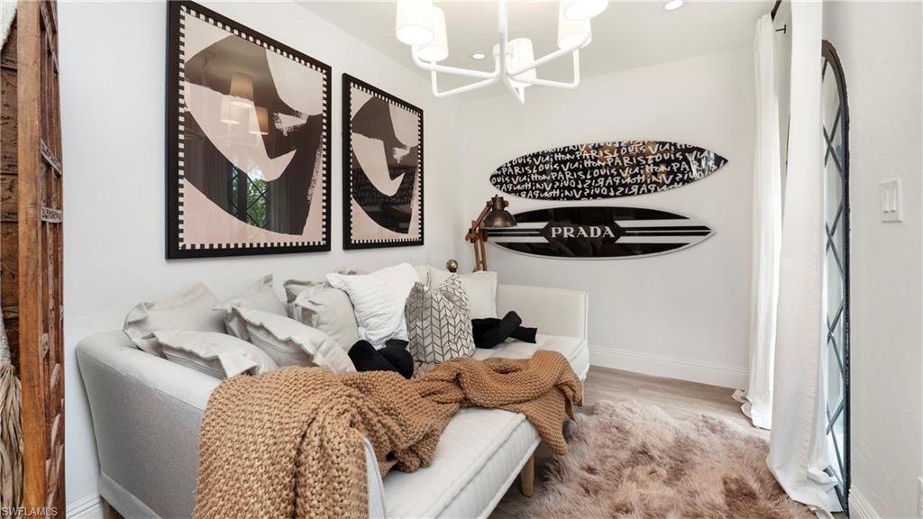 ROYAL ARMS VILLAS - Residential