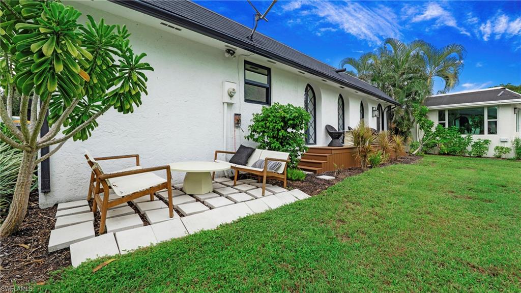 ROYAL ARMS VILLAS - Residential