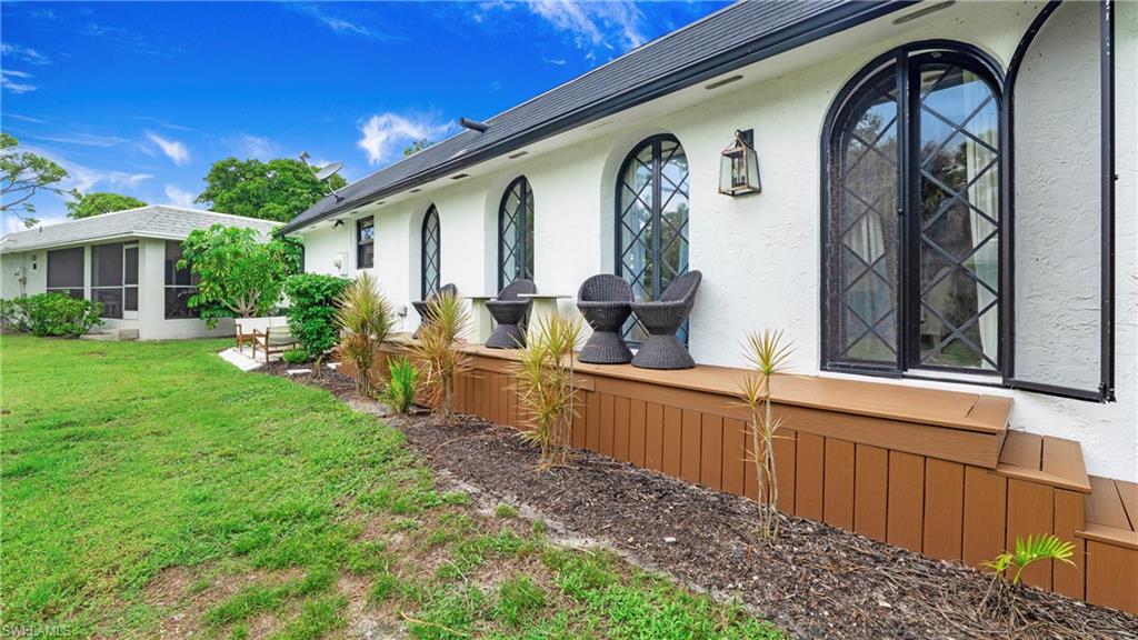 ROYAL ARMS VILLAS - Residential