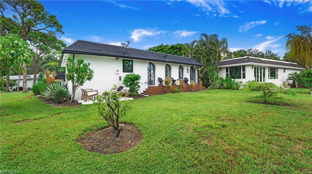 ROYAL ARMS VILLAS - Residential