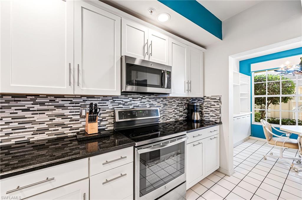 SAWGRASS POINT - Residential