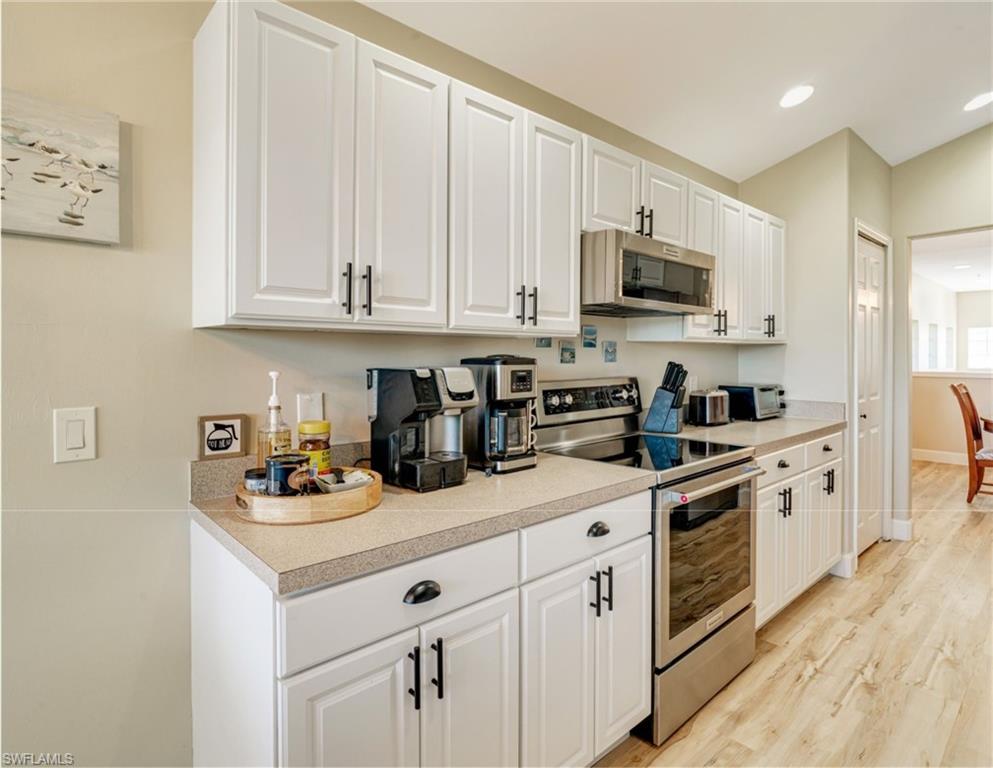 SABAL POINTE - Residential