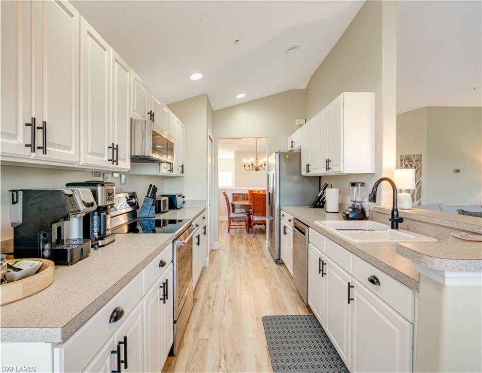 SABAL POINTE - Residential