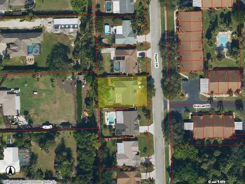 Photo of 10731 Regent CIR, NAPLES, FL 34109 (MLS # 225054602)