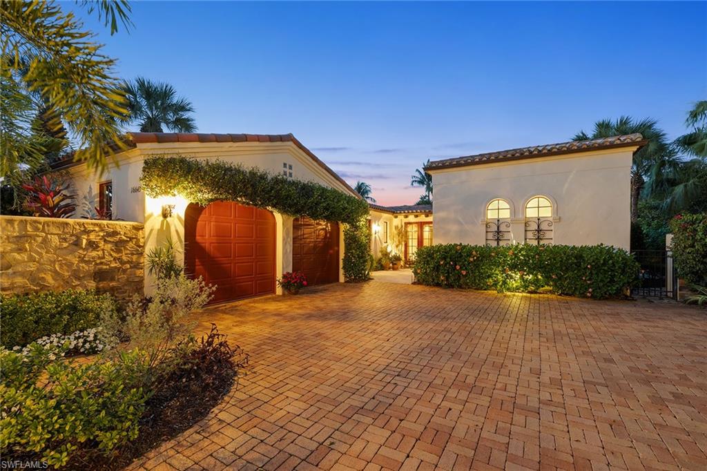 LUCARNO - Residential