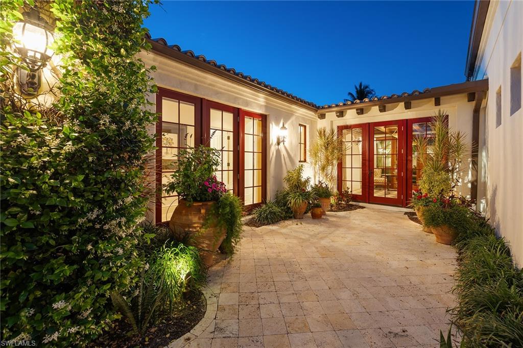 LUCARNO - Residential