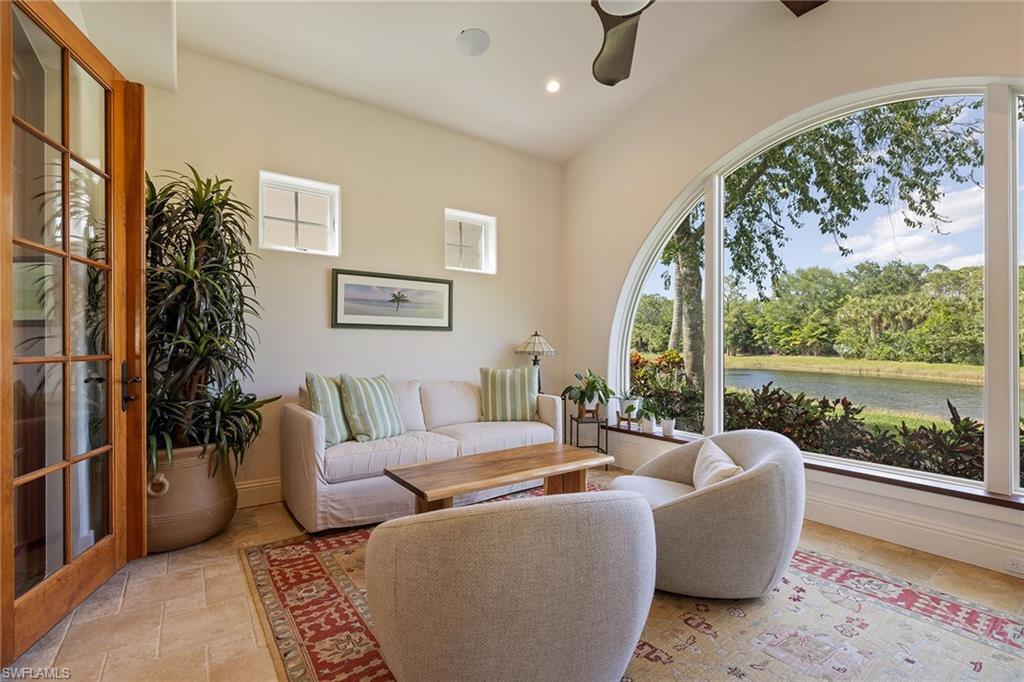 LUCARNO - Residential