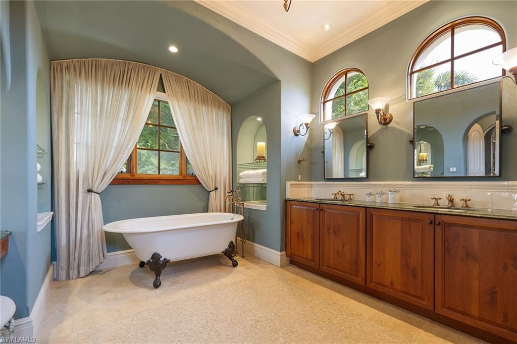 LUCARNO - Residential