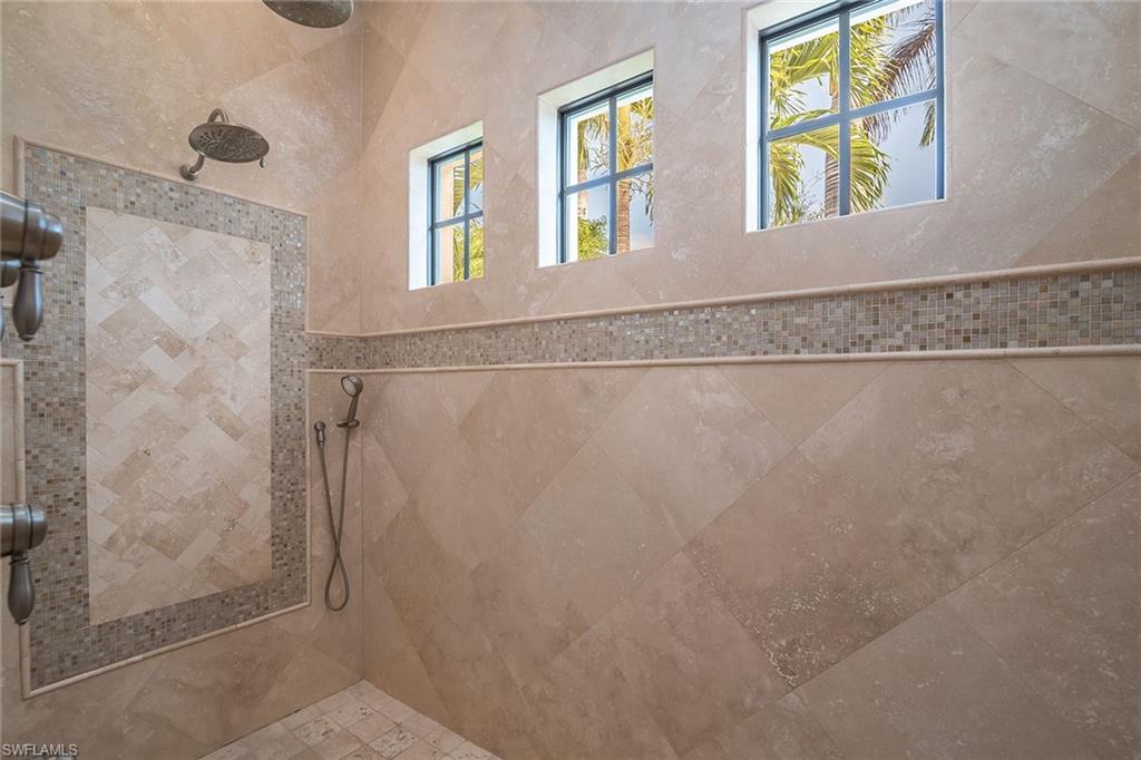 MAHOGANY BEND - Residential