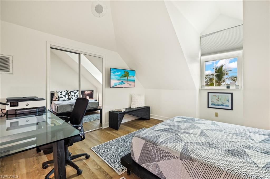 GUMBO LIMBO - Residential