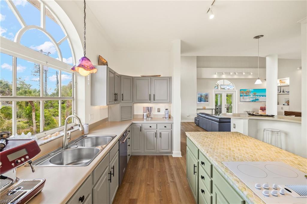 GUMBO LIMBO - Residential