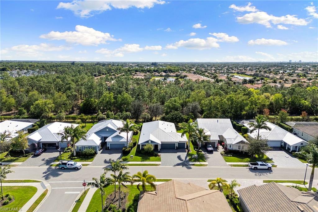 SAVANNAH LAKES - Residential