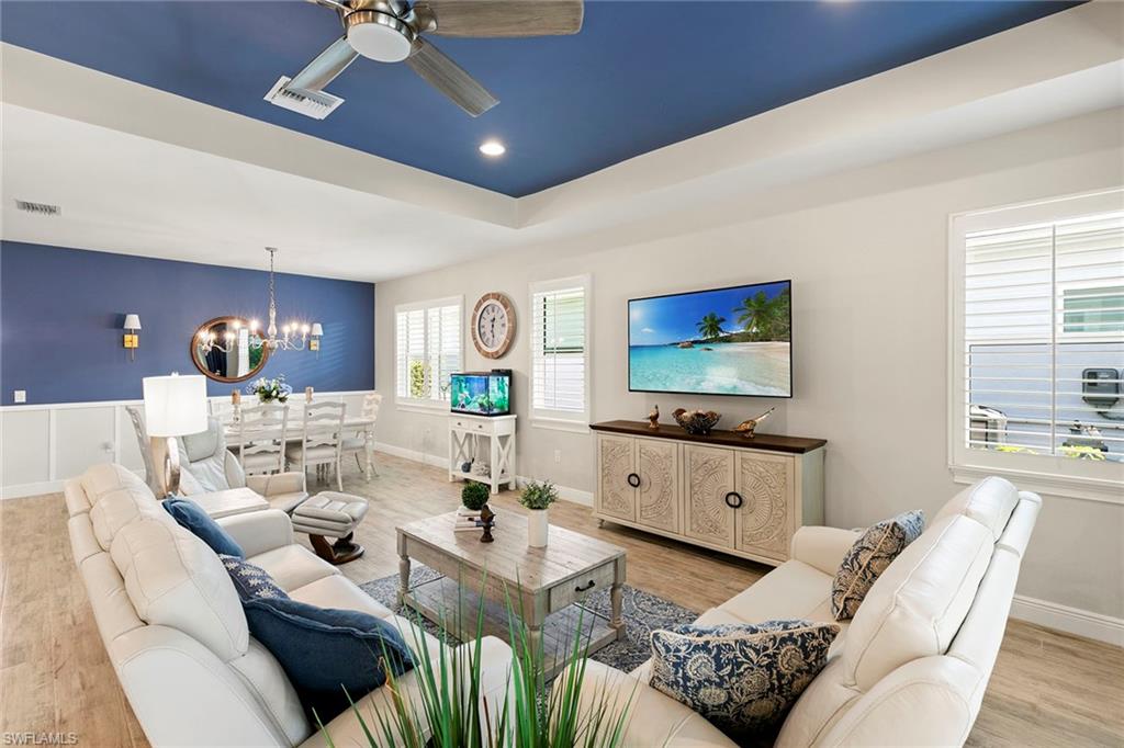 SAVANNAH LAKES - Residential