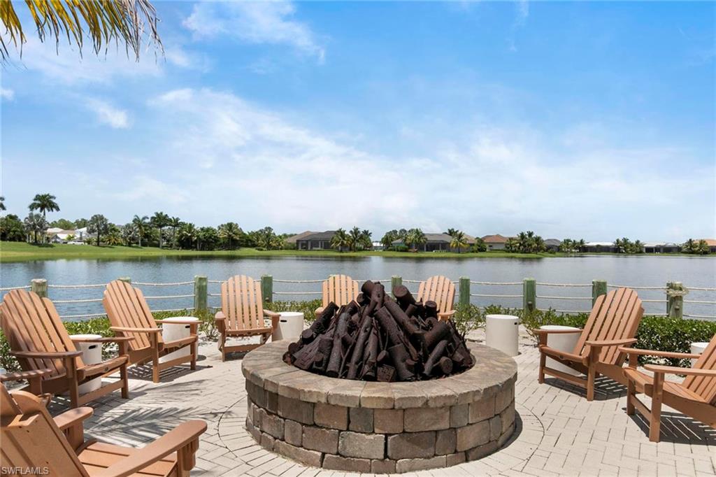 SAVANNAH LAKES - Residential